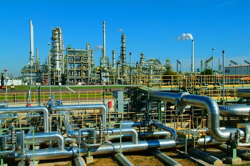 Oil_Refinery_in_Nigeria